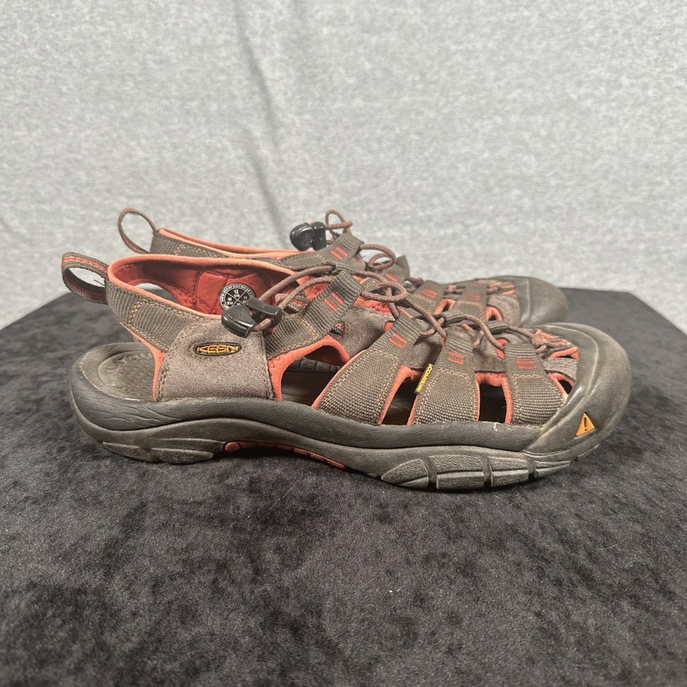 KEEN Newport H2 Closed Toe Water Sandals Mens Size 12 Style #1010944 Gray & Red